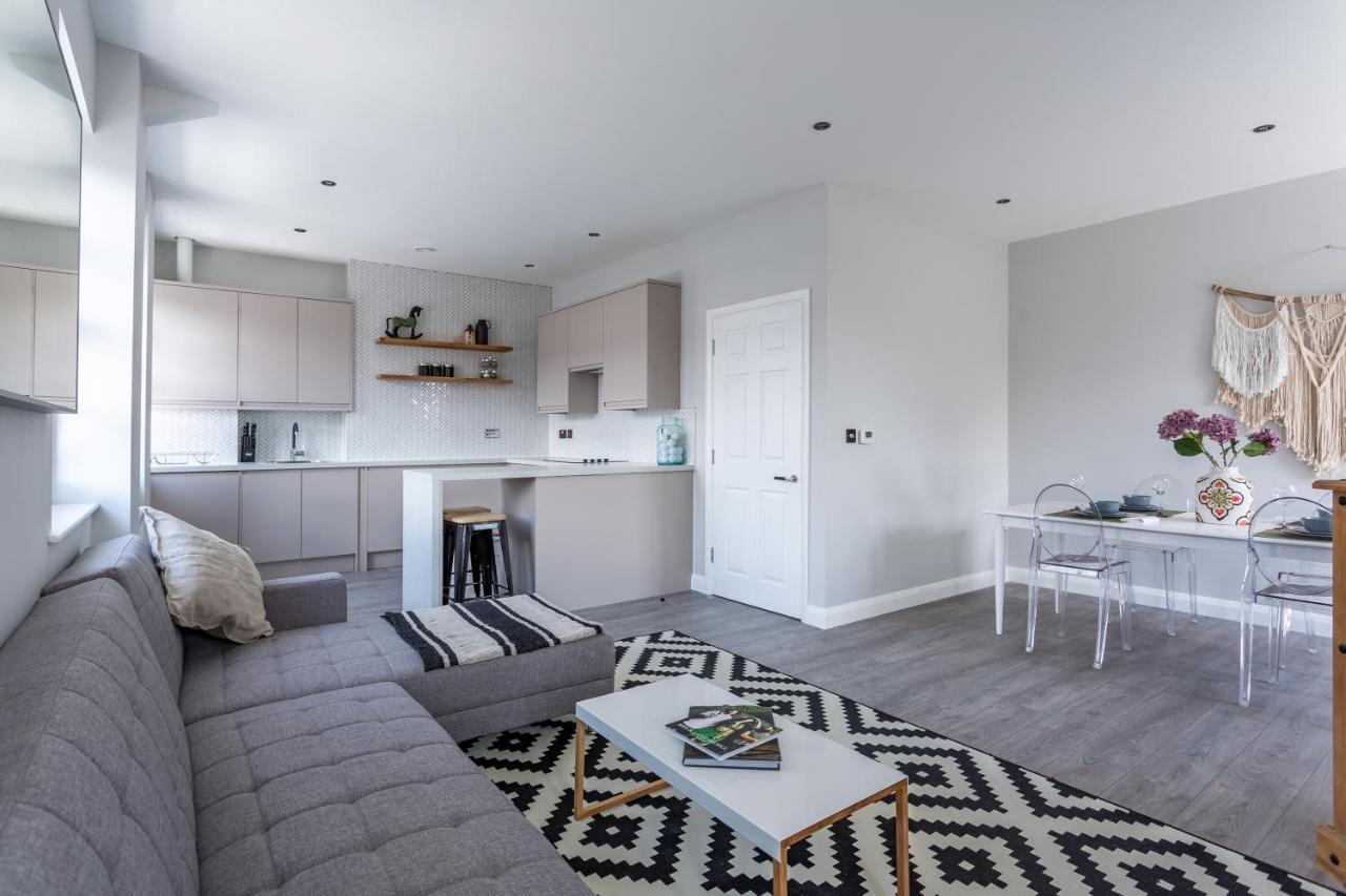 2 Bedroom Apartments With Sofa Bed In Southend Dış mekan fotoğraf